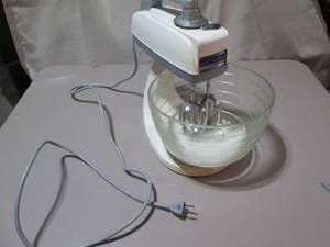 lot 59 image: Westinghouse metal base stand mixer...