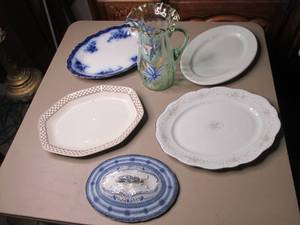 lot 99 image: Lot of (6) decorative serving dishe...