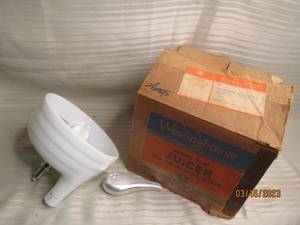 lot 221 image: Westinghouse Model FJ 81 Juicer...