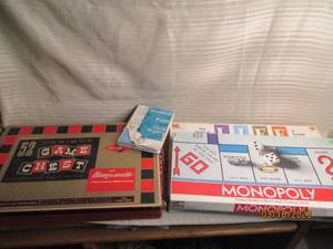 lot 237 image: Vintage Monopoly and Life boardgame...