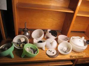 lot 247 image: storage tote with multiple stand mi...