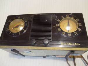 lot 264 image: RCA Victor Dual face desk clock and...
