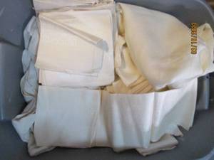 lot 317 image: Tote full of ivory (off-white) tabl...