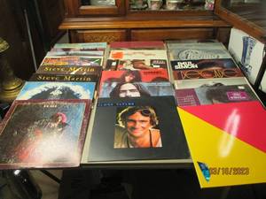 lot 110 image: Lot of vinyl records, see pictures ...