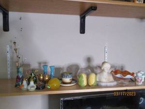 lot 158 image: Vibtage pen holder, salt and pepper...