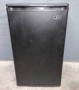 Avanti Compact Refrigerator in Black C