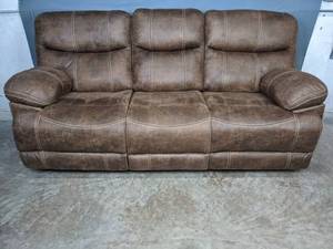 Recliner Sofa (2020) in Excellent Condition C