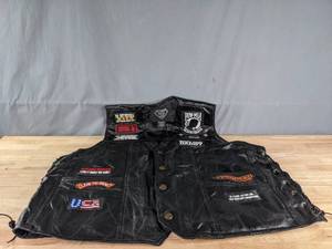 Mens Buffalo Leather Biker Vest Size 7X C