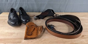 Mens Accessories Set Bostonian Shoes, 3 Belts (Dickies, Mossy Oak), Suspenders, Gun Holster C