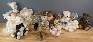 Collection of Stuffed Animals and Bear Plush Toys Vintage Russ Easter Honeysuckle Rabbit, Boyds Bears, Carlton Jr., Cozy Hugs and More X