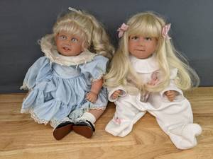 Vintage Pair of Adorable Blonde Pat Secrist Dolls 1993 and 1994 X