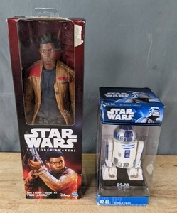 Star Wars The Force Awakens Finn Action Figure and R2D2 Bobble Head  K