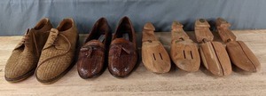 2 Pairs of Mens Size 10 Barneys New York and Saks Fifth Avenue Loafer Shoes and Wood Shoe Tree Forms K