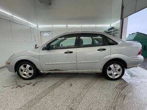 lot 18B image: 2003 Ford Focus Se Comfort