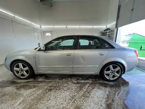 lot 15G image: 2004 Audi A4 1.8T Quattro - AWD - Manual