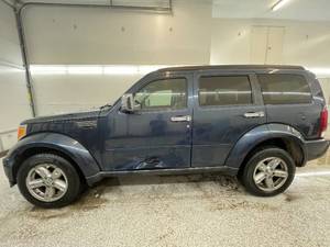 lot 15H image: 2008 Dodge Nitro SXT - 2 OWNERS - 4X4