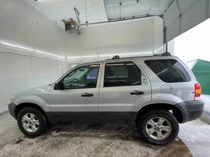 lot 15HA image: 2005 Ford Escape XLT - AWD