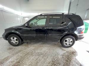 lot 18H image: 2002 Mercedes-Benz M-Class ML 320 - AWD - 2 OWNERS