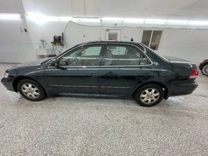 lot 14CC image: 2001 Honda Accord EX