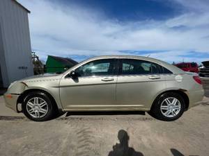 lot 12F image: 2010 Chrysler Sebring Touring