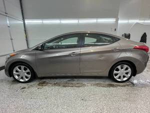 2013 Hyundai Elantra Limited - 2 OWNERS