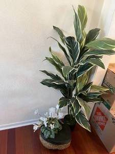 Silk Flower Lot