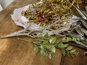 Christmas Wreathes, Sparkling Decor Items