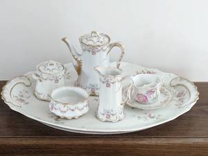 lot 46 image: Collection Of China