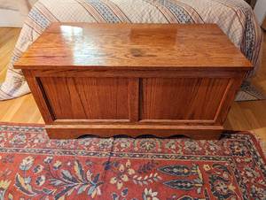 lot 92 image: Hope Chest