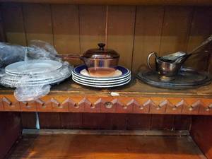 lot 102 image: Kitchenware