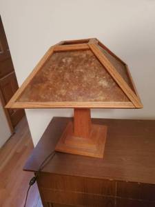lot 122 image: Table Lamp