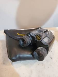 lot 133 image: Bushnell Binoculars