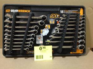 GEARWRENCH  SAEMM 90-Tooth Pro Combination Ratcheting Wrench Tool Set with Tray (18-Piece) Customer returns Review all pictures