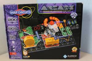 lot 15 image: NEW Snap Circuits - Arcade Building Kit SCA-200 STEM Toy Teaching Toy