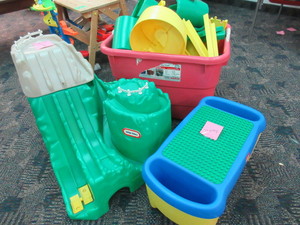 lot 127 image: LITTLE TIKES TRACK SET UP AND LEGO BENCH