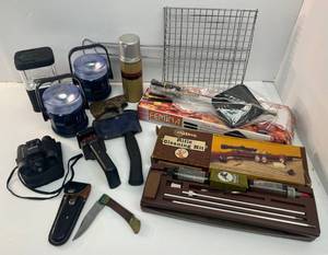 lot 1 image: Group Of Misc. Outdoor Camping Items