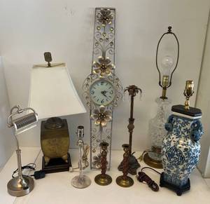 lot 8 image: Large Group Of Misc. Table Lamps Including Oriental Blue & White