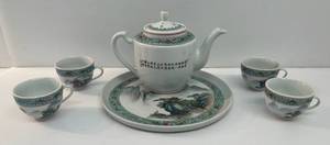 lot 12 image: Vintage Oriental Themed Tea Set