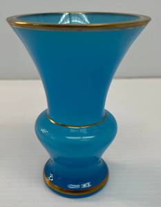 lot 78 image: Antique Opaline Glass
