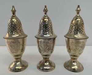 lot 82 image: Antique Towle Brand Silver Plated Sugar Shaker Muffineers 8 Tall