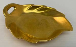 lot 96 image: Vintage Pickard China Gold Painted Floral Design Leaf Shaped Dish  (228) 6 x 4 78 x 1 12