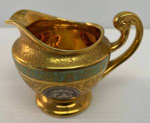 lot 101 image: LEM 8 By Le Mieux 24 Karat Gold Incrusted Platinum Porcelain Creamer, Bohemia Made In Czechoslovakia Empire