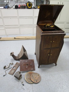 Vintage Victrola Record Player & Misc. Parts