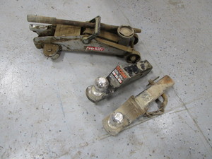 Receiver Hitches & Jack