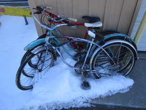 Vintage Schwinn Bikes & Murry 10 speed Bike