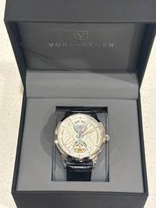 lot 6 image: Brand New Vonlanthen Automatic Textured Dial Watch $694 Retail
