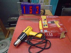 Wagner 1000 watt heat gun. Looks new. Tested & works. As shown.