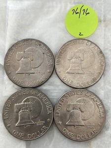Eisenhower Dollar Bicentennial Lot of 4 (2)