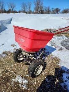 Fertilizer Spreader