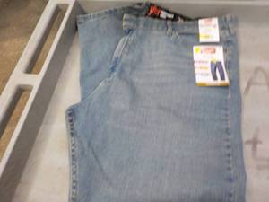 Wrangler Five Star 42 x 32 Jeans...
